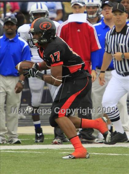 Thumbnail 2 in Navasota vs. Gilmer (Texas 3A Region 3 D1 Playoffs)  photogallery.