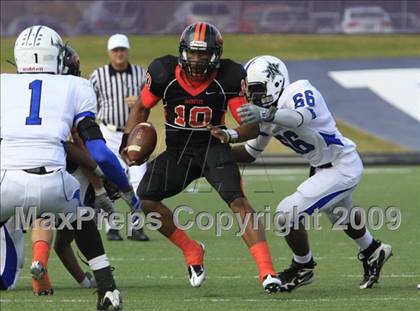 Thumbnail 2 in Navasota vs. Gilmer (Texas 3A Region 3 D1 Playoffs)  photogallery.
