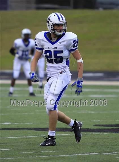 Thumbnail 2 in Navasota vs. Gilmer (Texas 3A Region 3 D1 Playoffs)  photogallery.