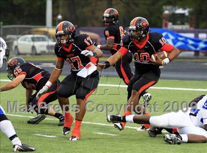 Thumbnail 3 in Navasota vs. Gilmer (Texas 3A Region 3 D1 Playoffs)  photogallery.