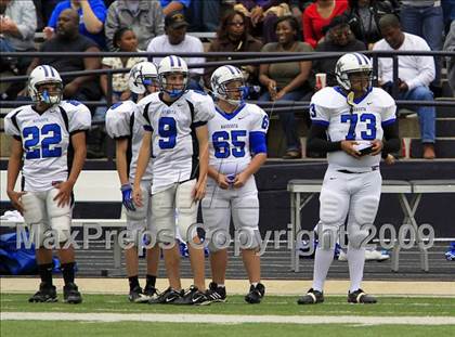 Thumbnail 1 in Navasota vs. Gilmer (Texas 3A Region 3 D1 Playoffs)  photogallery.