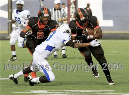 Thumbnail 2 in Navasota vs. Gilmer (Texas 3A Region 3 D1 Playoffs)  photogallery.