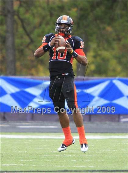 Thumbnail 1 in Navasota vs. Gilmer (Texas 3A Region 3 D1 Playoffs)  photogallery.