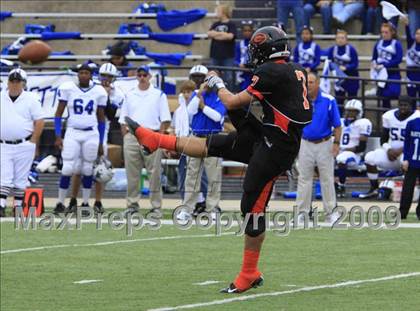 Thumbnail 2 in Navasota vs. Gilmer (Texas 3A Region 3 D1 Playoffs)  photogallery.