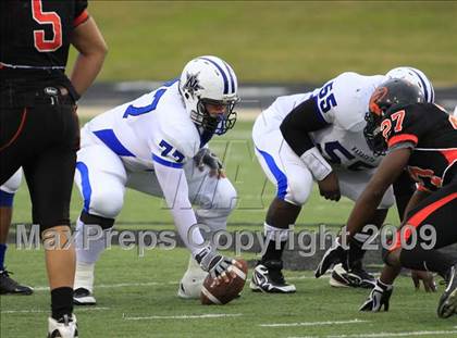 Thumbnail 3 in Navasota vs. Gilmer (Texas 3A Region 3 D1 Playoffs)  photogallery.