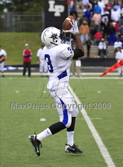 Thumbnail 1 in Navasota vs. Gilmer (Texas 3A Region 3 D1 Playoffs)  photogallery.