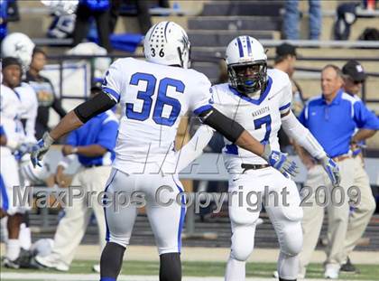 Thumbnail 2 in Navasota vs. Gilmer (Texas 3A Region 3 D1 Playoffs)  photogallery.