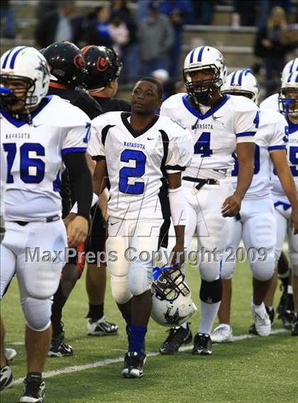 Thumbnail 3 in Navasota vs. Gilmer (Texas 3A Region 3 D1 Playoffs)  photogallery.