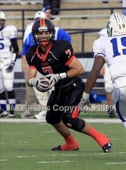 Thumbnail 1 in Navasota vs. Gilmer (Texas 3A Region 3 D1 Playoffs)  photogallery.