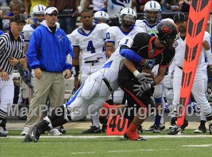 Thumbnail 2 in Navasota vs. Gilmer (Texas 3A Region 3 D1 Playoffs)  photogallery.