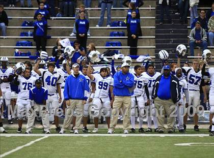 Thumbnail 3 in Navasota vs. Gilmer (Texas 3A Region 3 D1 Playoffs)  photogallery.
