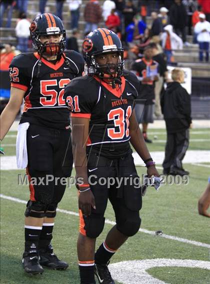 Thumbnail 2 in Navasota vs. Gilmer (Texas 3A Region 3 D1 Playoffs)  photogallery.