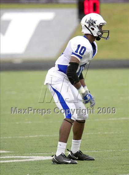 Thumbnail 2 in Navasota vs. Gilmer (Texas 3A Region 3 D1 Playoffs)  photogallery.