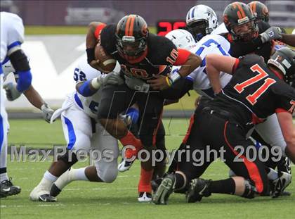 Thumbnail 3 in Navasota vs. Gilmer (Texas 3A Region 3 D1 Playoffs)  photogallery.