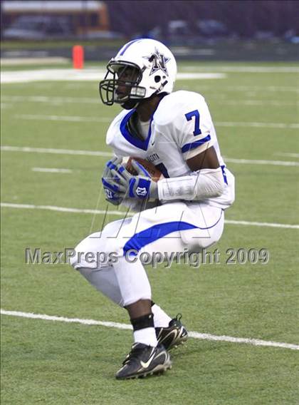 Thumbnail 2 in Navasota vs. Gilmer (Texas 3A Region 3 D1 Playoffs)  photogallery.