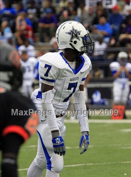 Thumbnail 3 in Navasota vs. Gilmer (Texas 3A Region 3 D1 Playoffs)  photogallery.