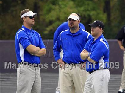 Thumbnail 2 in Navasota vs. Gilmer (Texas 3A Region 3 D1 Playoffs)  photogallery.