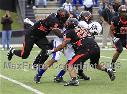 Thumbnail 3 in Navasota vs. Gilmer (Texas 3A Region 3 D1 Playoffs)  photogallery.