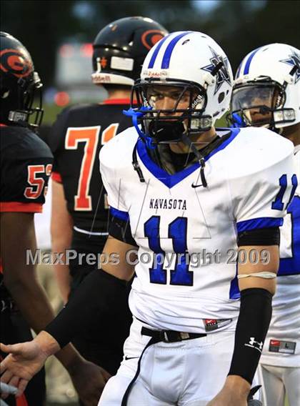Thumbnail 2 in Navasota vs. Gilmer (Texas 3A Region 3 D1 Playoffs)  photogallery.