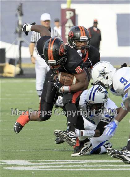 Thumbnail 3 in Navasota vs. Gilmer (Texas 3A Region 3 D1 Playoffs)  photogallery.