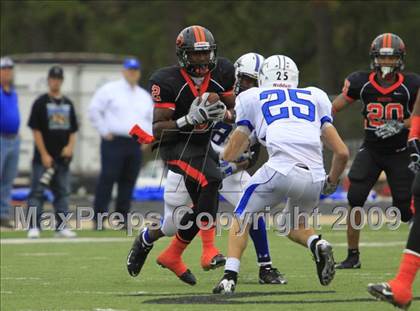 Thumbnail 3 in Navasota vs. Gilmer (Texas 3A Region 3 D1 Playoffs)  photogallery.