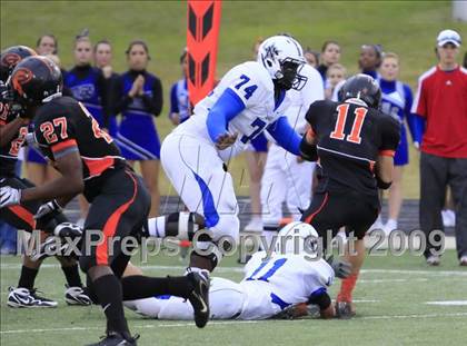 Thumbnail 1 in Navasota vs. Gilmer (Texas 3A Region 3 D1 Playoffs)  photogallery.