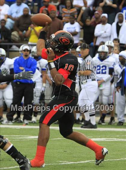 Thumbnail 2 in Navasota vs. Gilmer (Texas 3A Region 3 D1 Playoffs)  photogallery.
