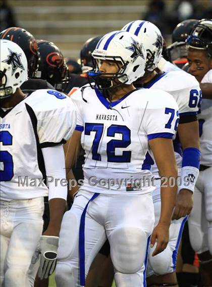 Thumbnail 2 in Navasota vs. Gilmer (Texas 3A Region 3 D1 Playoffs)  photogallery.