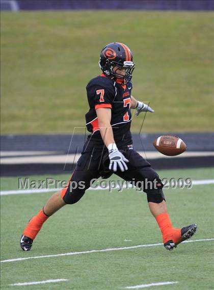 Thumbnail 1 in Navasota vs. Gilmer (Texas 3A Region 3 D1 Playoffs)  photogallery.
