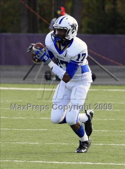 Thumbnail 3 in Navasota vs. Gilmer (Texas 3A Region 3 D1 Playoffs)  photogallery.