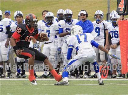 Thumbnail 3 in Navasota vs. Gilmer (Texas 3A Region 3 D1 Playoffs)  photogallery.