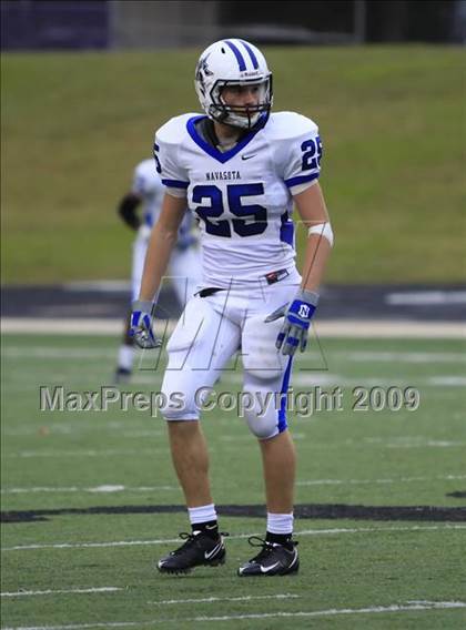 Thumbnail 3 in Navasota vs. Gilmer (Texas 3A Region 3 D1 Playoffs)  photogallery.