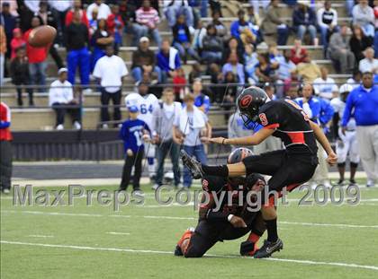 Thumbnail 2 in Navasota vs. Gilmer (Texas 3A Region 3 D1 Playoffs)  photogallery.