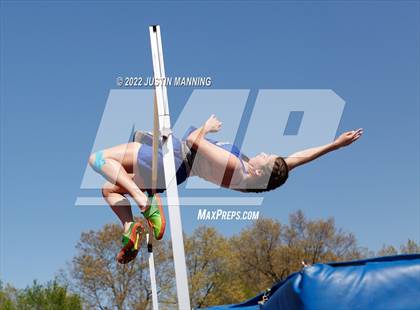Thumbnail 2 in AAA 4A Regional Track & Field Meet photogallery.