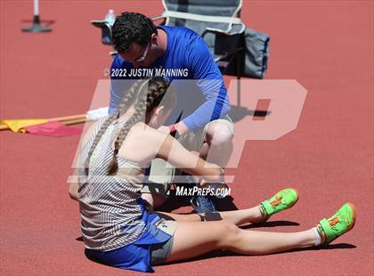 Thumbnail 1 in AAA 4A Regional Track & Field Meet photogallery.