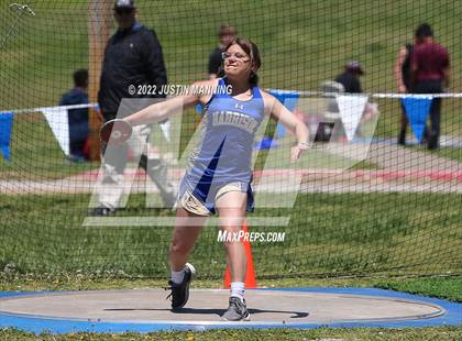 Thumbnail 2 in AAA 4A Regional Track & Field Meet photogallery.