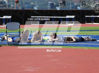 Thumbnail 2 in AAA 4A Regional Track & Field Meet photogallery.
