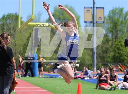 Thumbnail 1 in AAA 4A Regional Track & Field Meet photogallery.