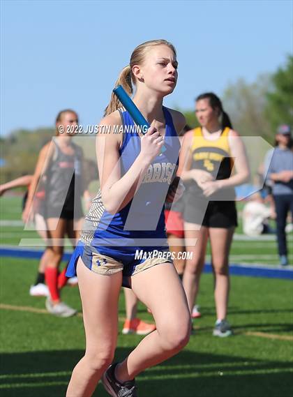 Thumbnail 3 in AAA 4A Regional Track & Field Meet photogallery.