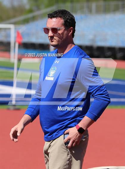 Thumbnail 1 in AAA 4A Regional Track & Field Meet photogallery.