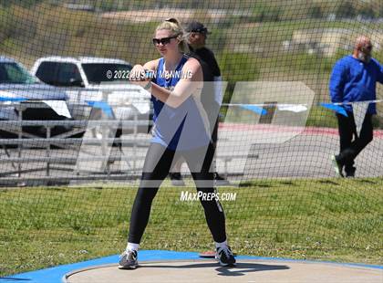Thumbnail 2 in AAA 4A Regional Track & Field Meet photogallery.