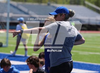Thumbnail 1 in AAA 4A Regional Track & Field Meet photogallery.