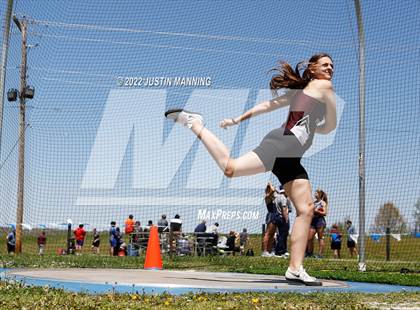 Thumbnail 2 in AAA 4A Regional Track & Field Meet photogallery.