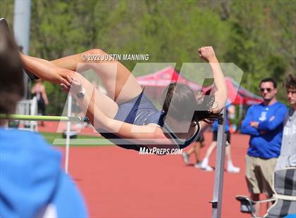 Thumbnail 2 in AAA 4A Regional Track & Field Meet photogallery.