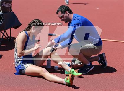 Thumbnail 3 in AAA 4A Regional Track & Field Meet photogallery.