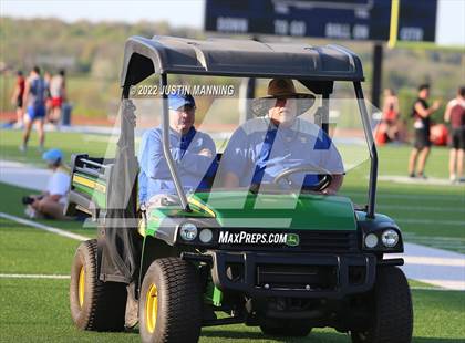 Thumbnail 3 in AAA 4A Regional Track & Field Meet photogallery.