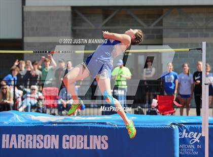 Thumbnail 1 in AAA 4A Regional Track & Field Meet photogallery.