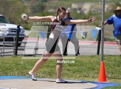 Thumbnail 3 in AAA 4A Regional Track & Field Meet photogallery.