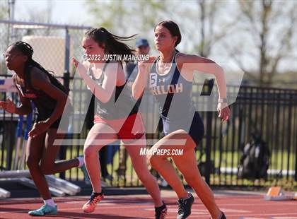 Thumbnail 3 in AAA 4A Regional Track & Field Meet photogallery.