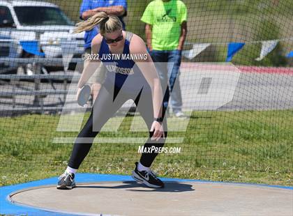 Thumbnail 3 in AAA 4A Regional Track & Field Meet photogallery.